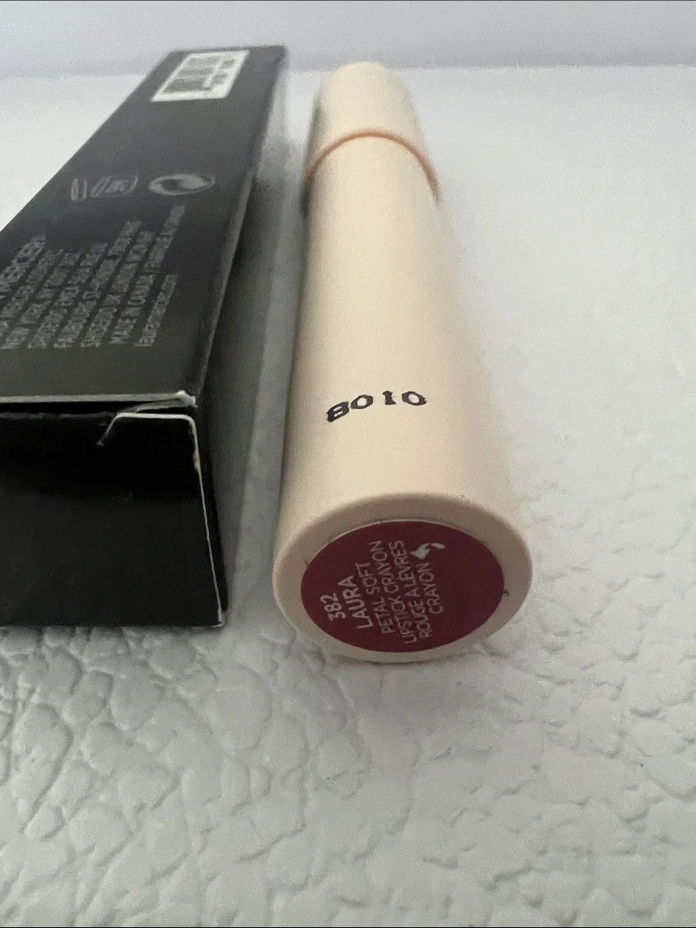 Laura Mercier  Petal Soft Lipstick Crayon in 382 Laura - Plum Red